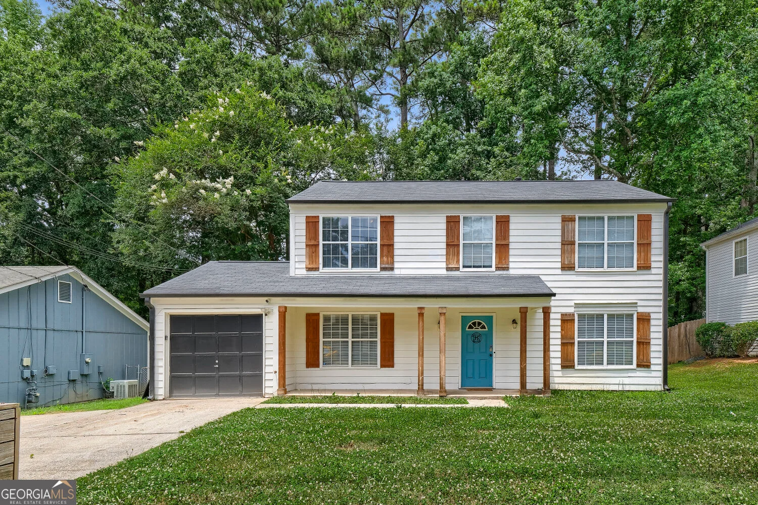 2203 Victoria Place
