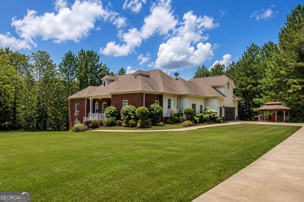 Photo of 166 Freedom Lane, Commerce, GA 30530 (MLS # 10810083)