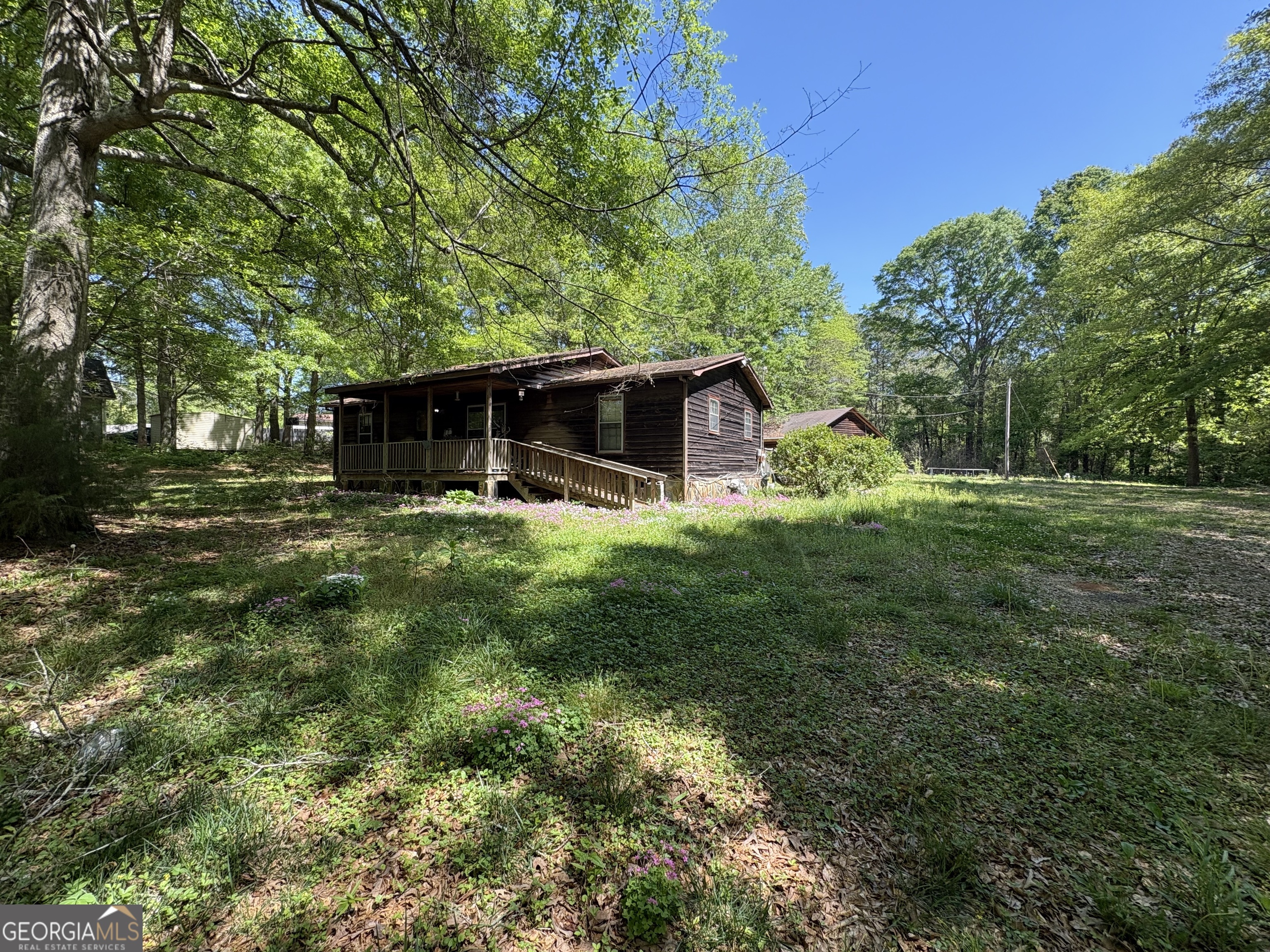 2387 Highway 16 W