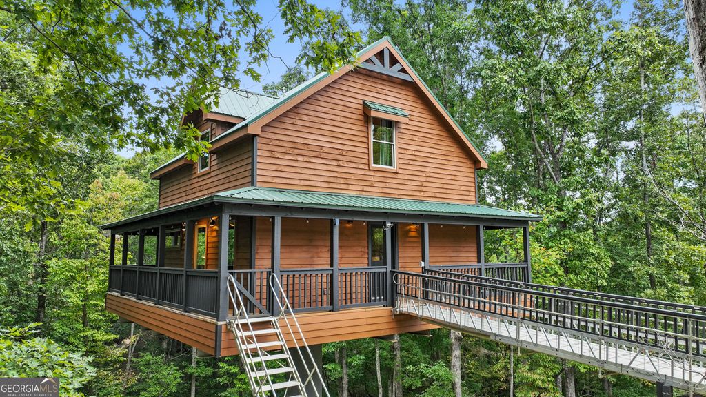 Photo of 320 Hickory Ridge Drive, Cleveland, GA 30528 (MLS # 10735610)