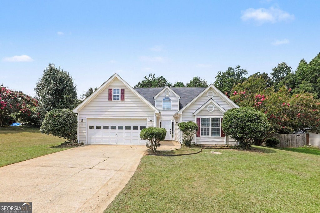 Photo of 110 McIntosh Estates Drive, Sharpsburg, GA 30277 (MLS # 10838643)