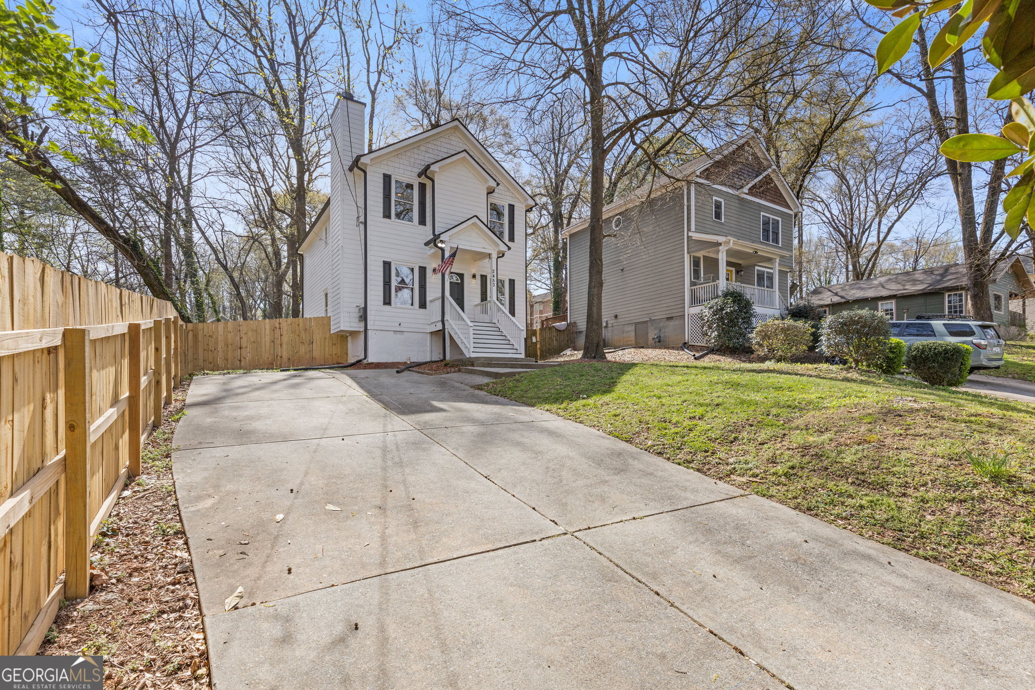 2453 PAUL AVE