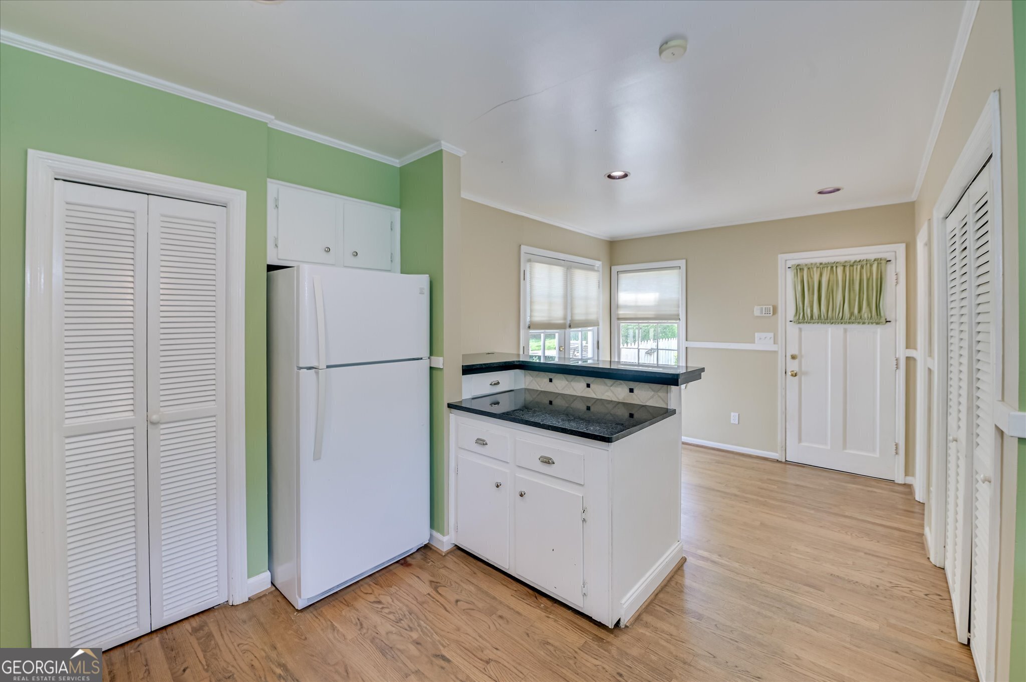1216 Peachtree RD