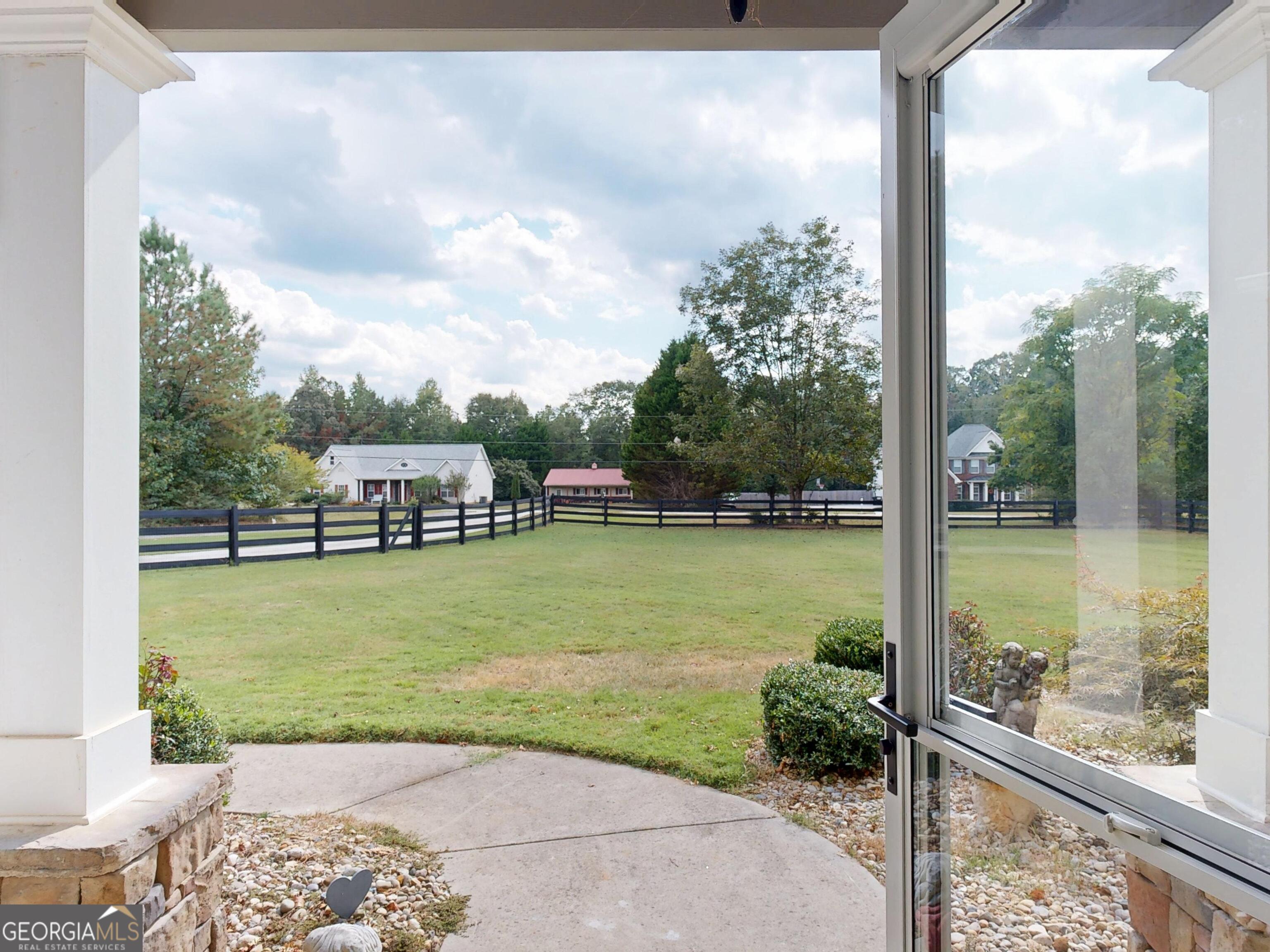 Senoia, Georgia 30276, United States, 5 Bedrooms Bedrooms, ,4 BathroomsBathrooms,Residential,Active,218858