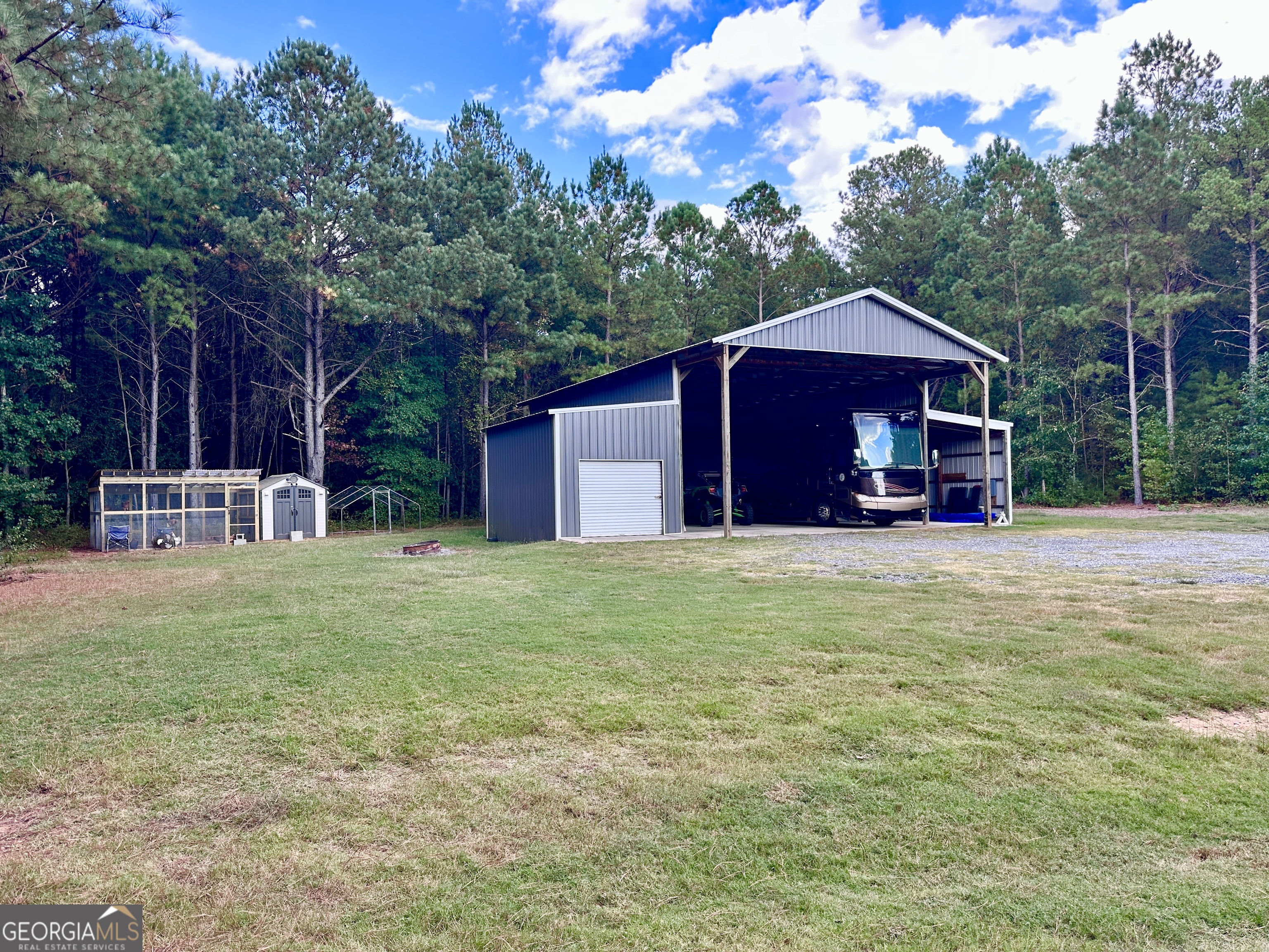 Senoia, Georgia 30276, United States, 5 Bedrooms Bedrooms, ,4 BathroomsBathrooms,Residential,Active,218858