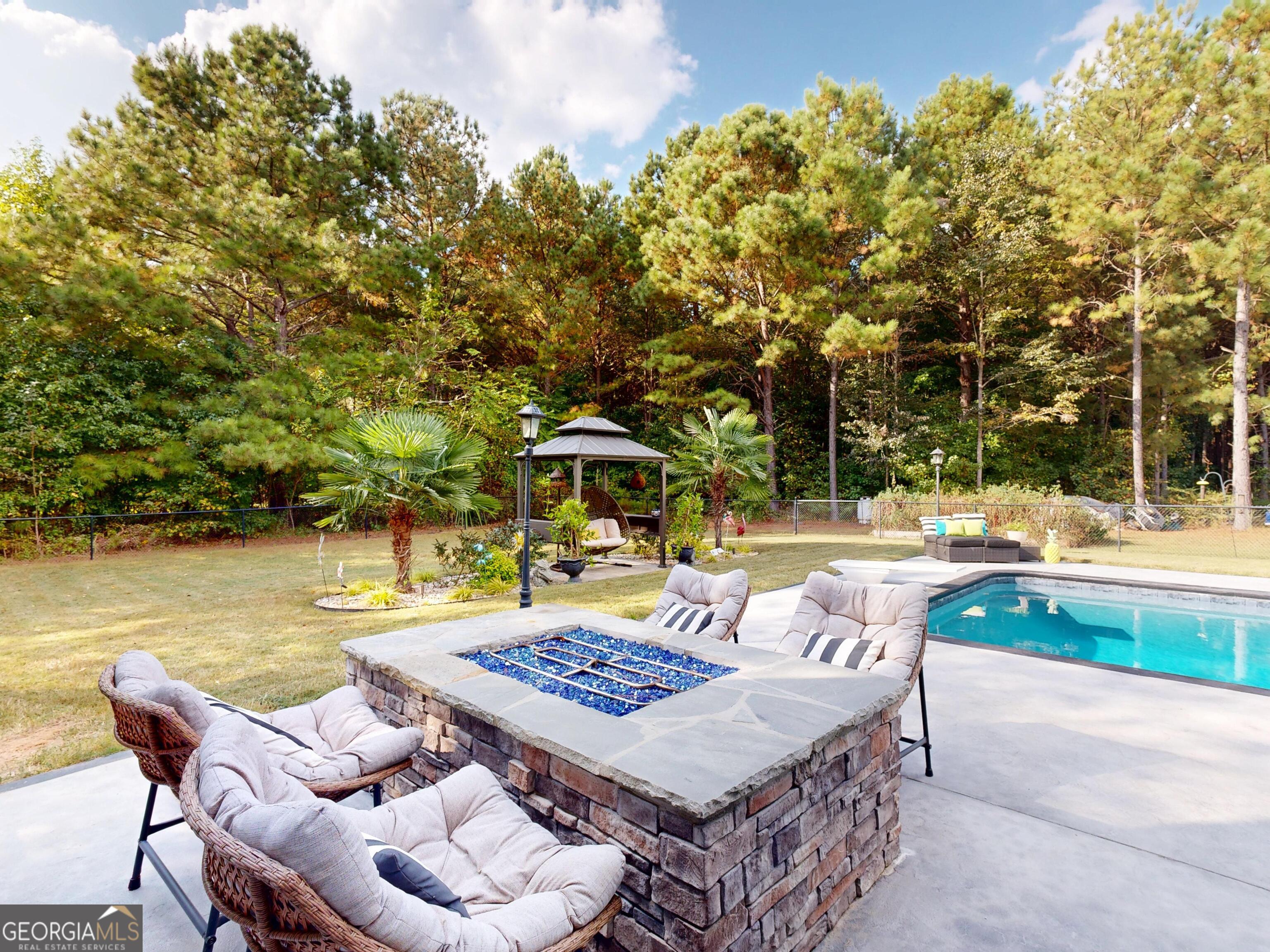 Senoia, Georgia 30276, United States, 5 Bedrooms Bedrooms, ,4 BathroomsBathrooms,Residential,Active,218858