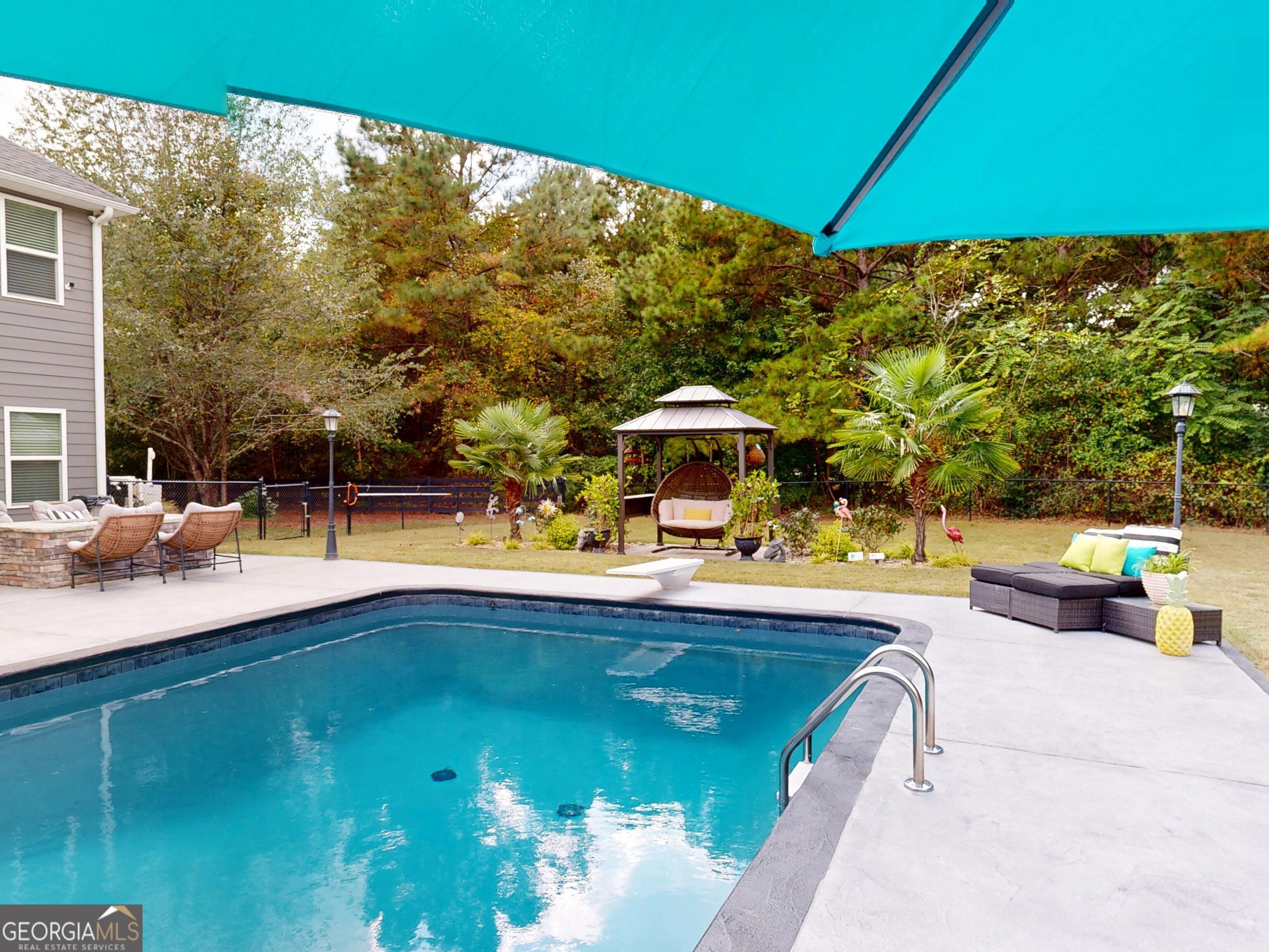 Senoia, Georgia 30276, United States, 5 Bedrooms Bedrooms, ,4 BathroomsBathrooms,Residential,Active,218858