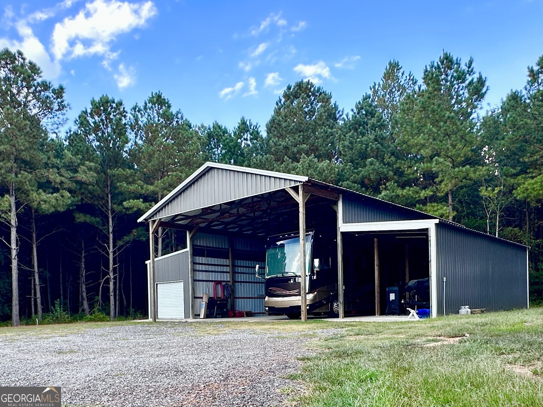 Senoia, Georgia 30276, United States, 5 Bedrooms Bedrooms, ,4 BathroomsBathrooms,Residential,Active,218858