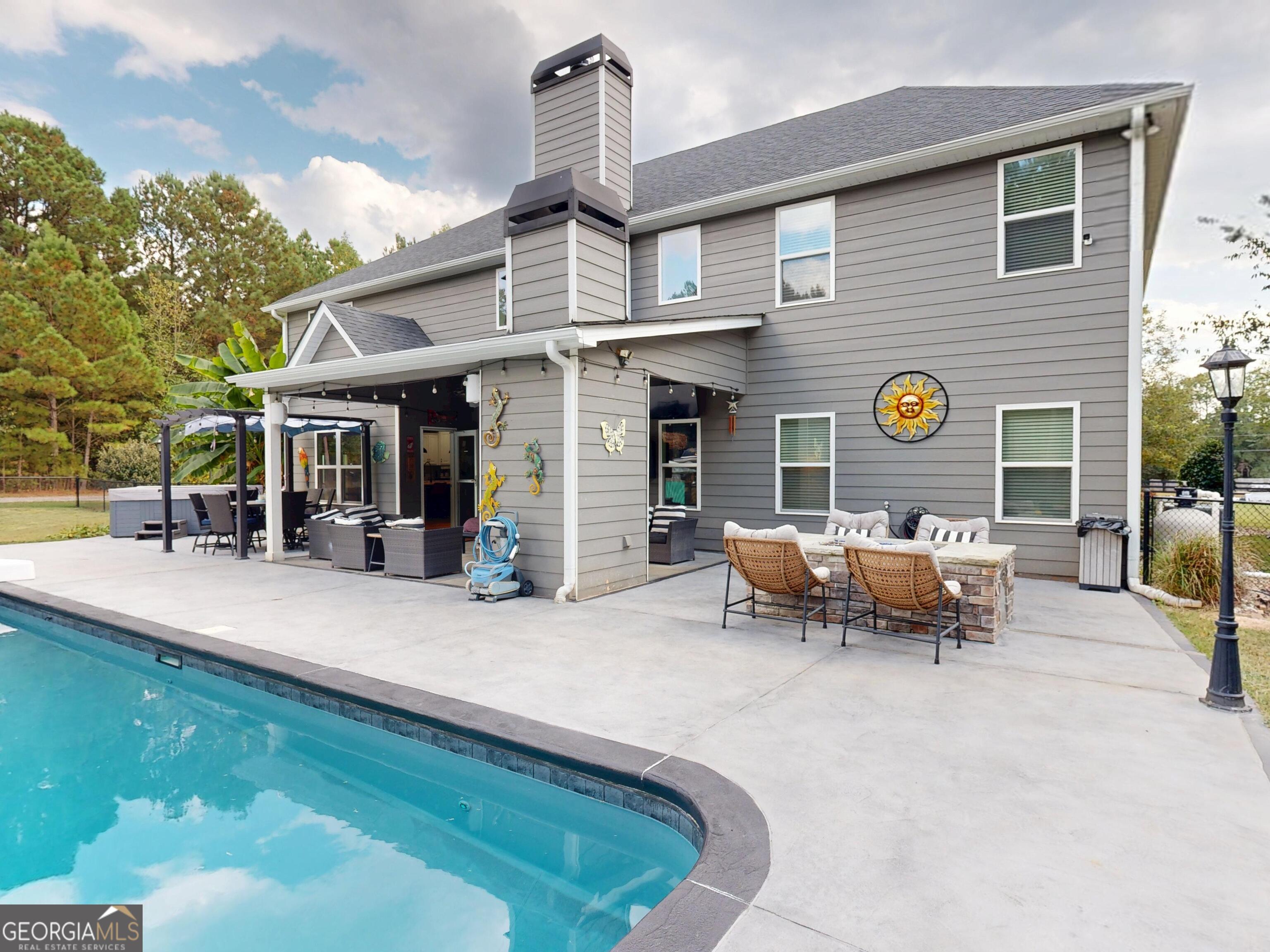 Senoia, Georgia 30276, United States, 5 Bedrooms Bedrooms, ,4 BathroomsBathrooms,Residential,Active,218858