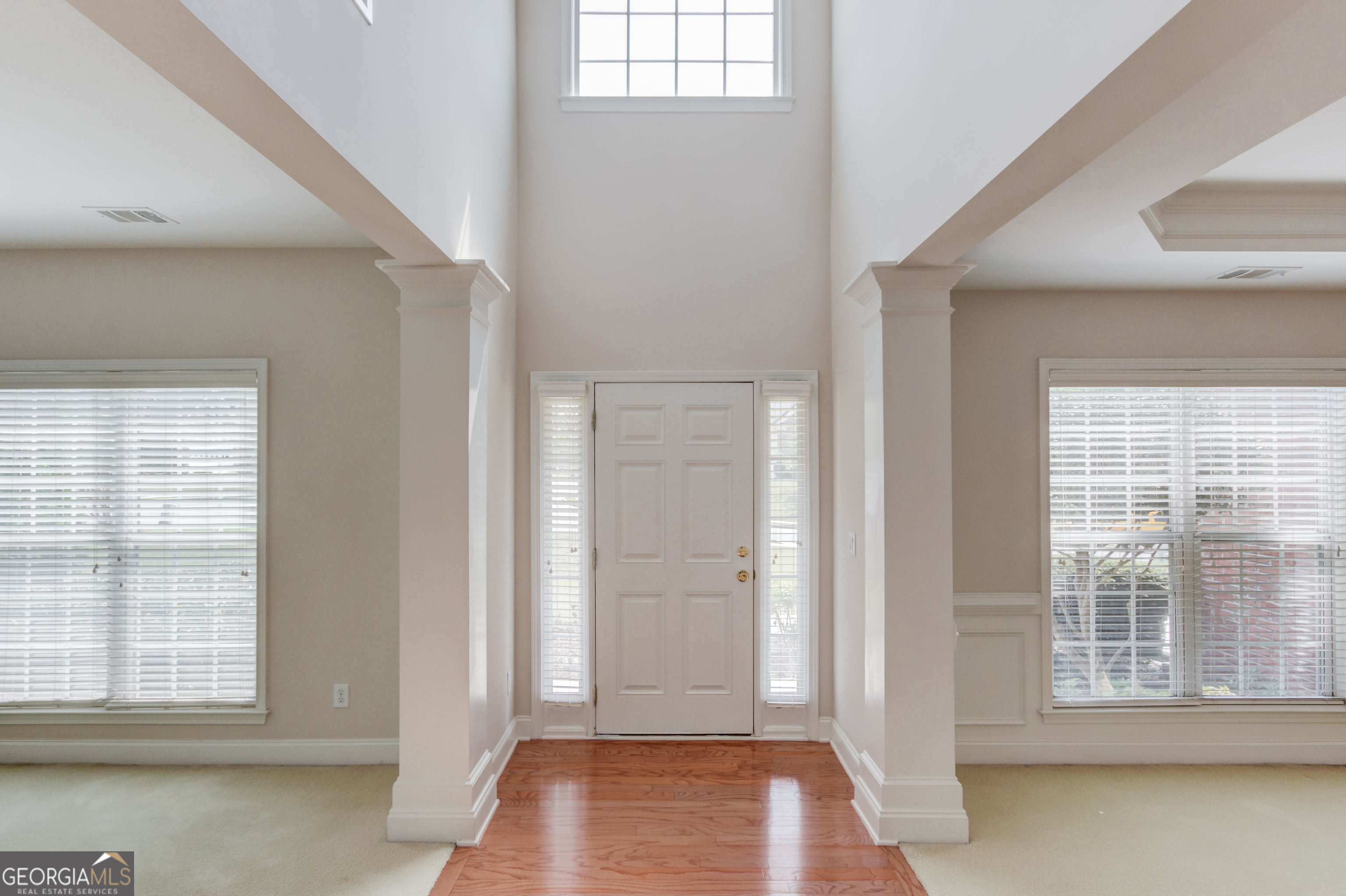 1840 Embassy Walk LN