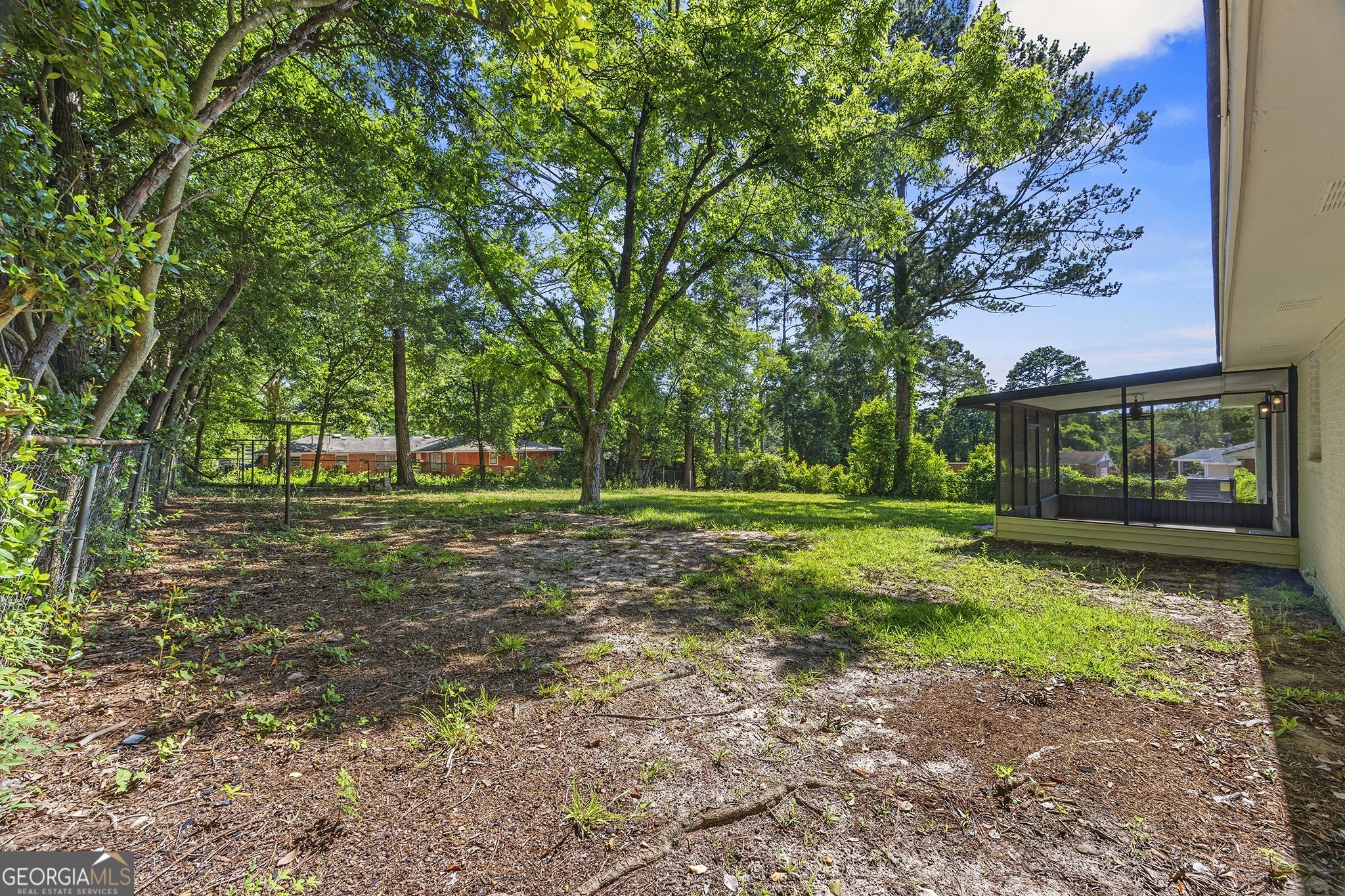 113 Sandra AVE