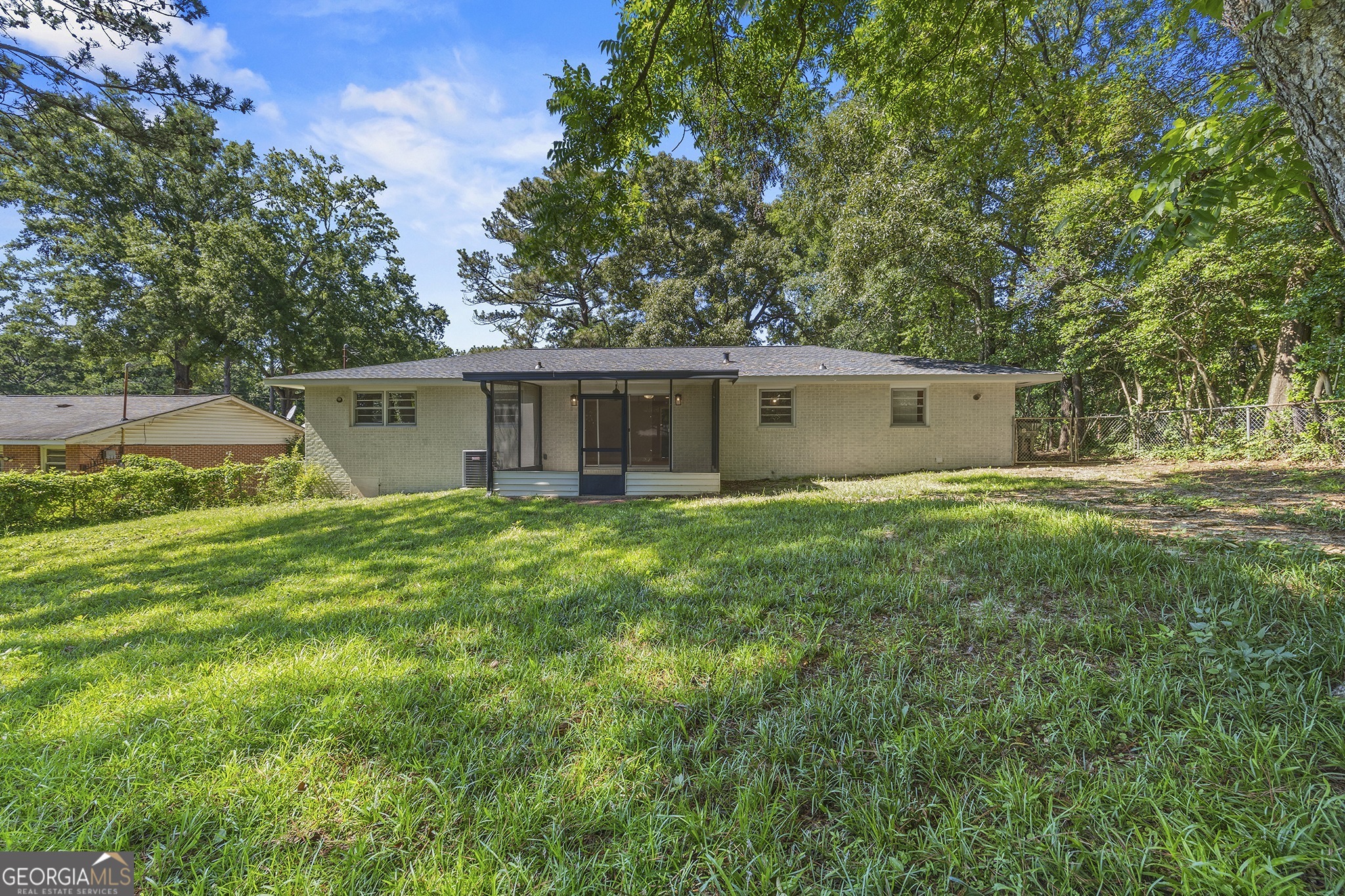 113 Sandra AVE