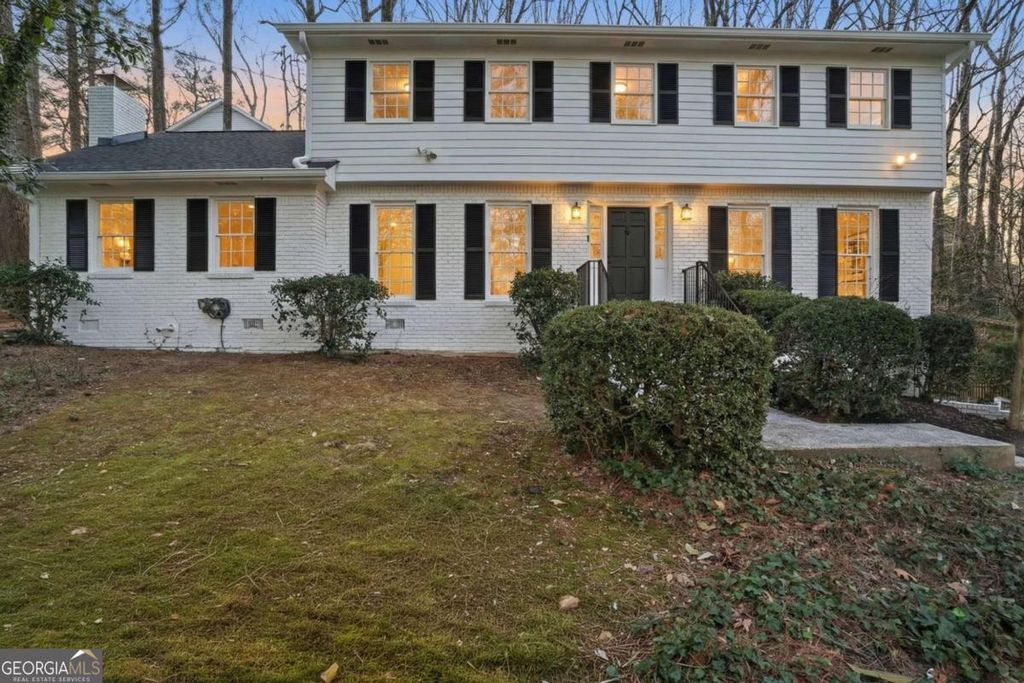 Photo of 4040 Candler Lake West NE, Atlanta, GA 30319 (MLS # 10691666)