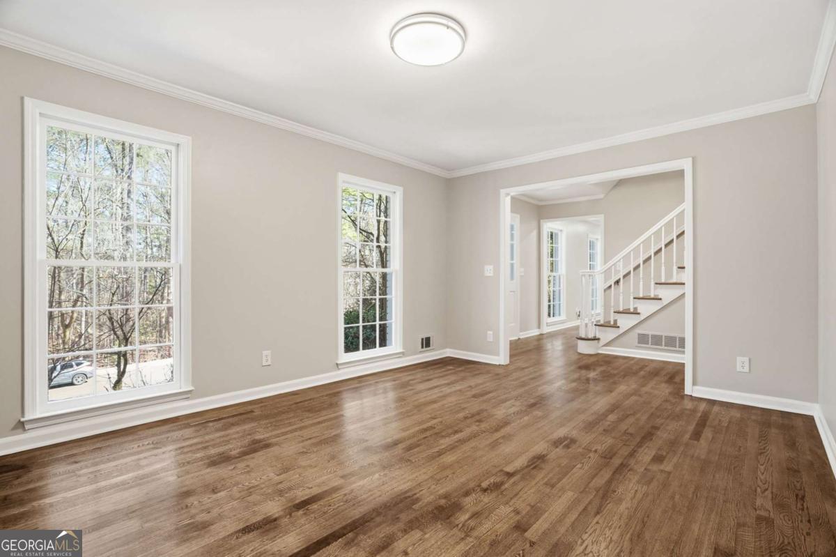 4040 Candler Lake West NE