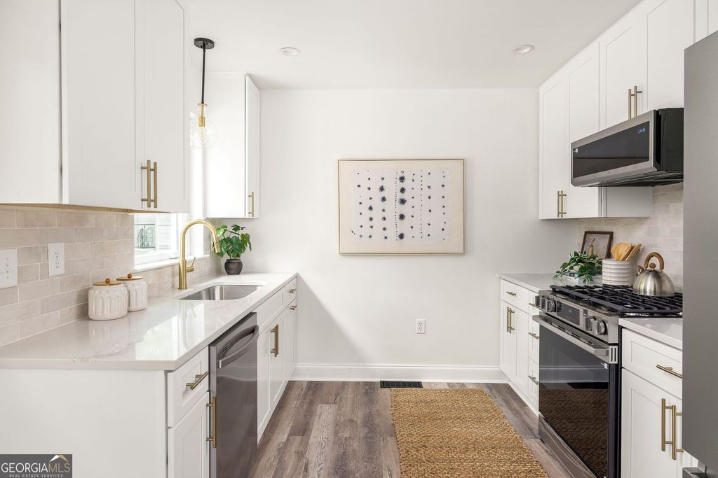 Photo of 1682 Fairway Hill Drive Drive SE, Atlanta, GA 30317 (MLS # 10760376)