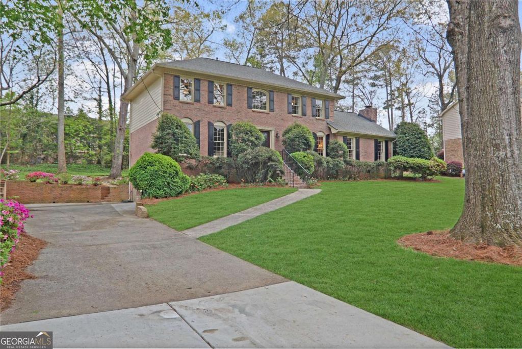 Photo of 5706 Mount Berry Lane, Peachtree Corners, GA 30092 (MLS # 10726425)