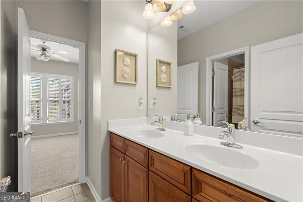 Alpharetta, Georgia 30022, United States, 7 Bedrooms Bedrooms, ,5 BathroomsBathrooms,Residential,Active,189513