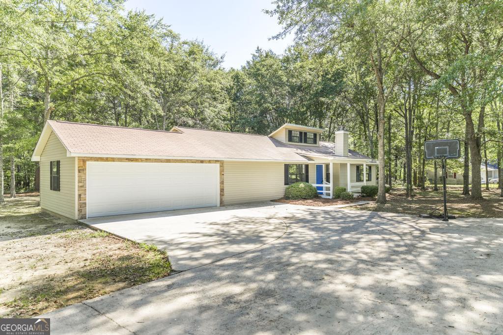 819 Old Macon RD