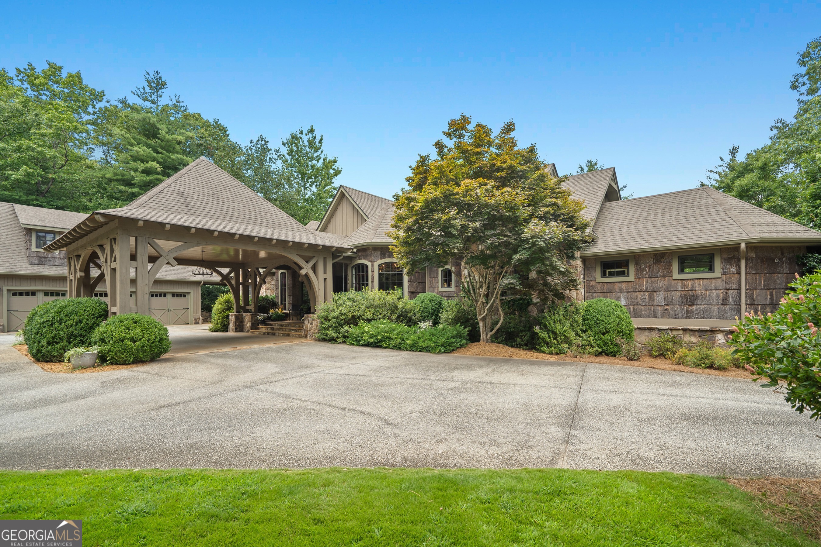 518 Grizzly Ridge RD