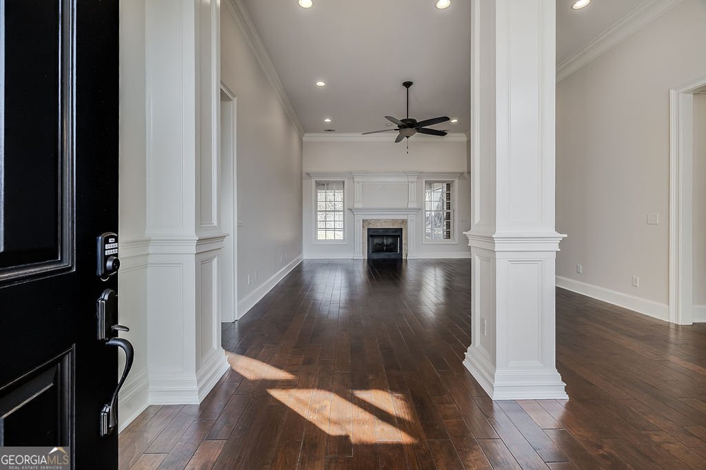 389 Chastain CIR
