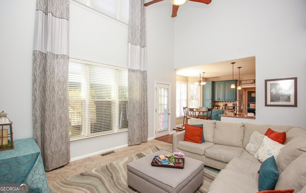 190 Country Club DR