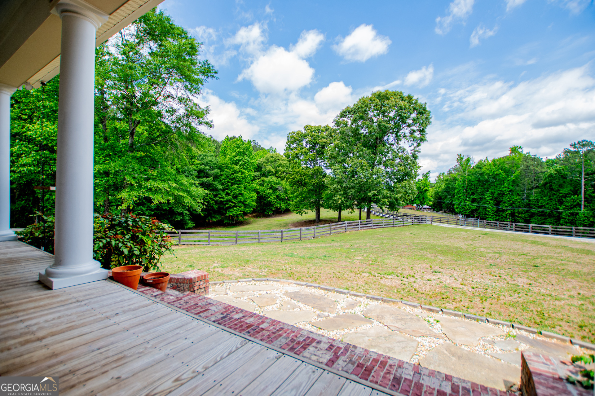 844 Payton RD