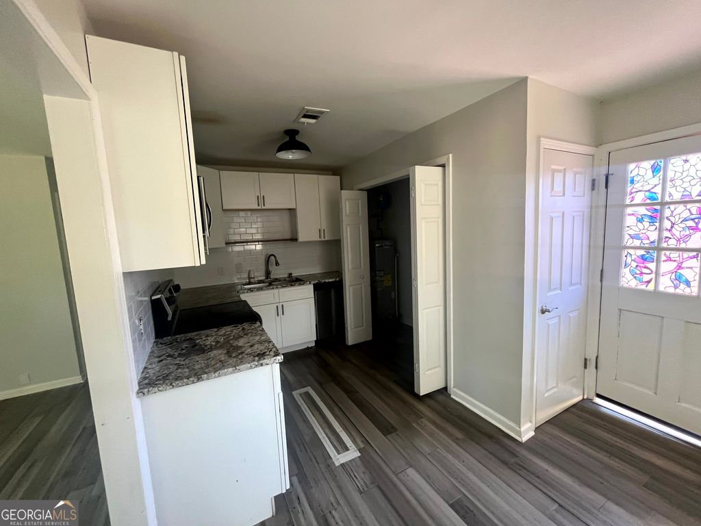 Photo of 2881 Waverly Cove, Buford, GA 30518 (MLS # 10740025)