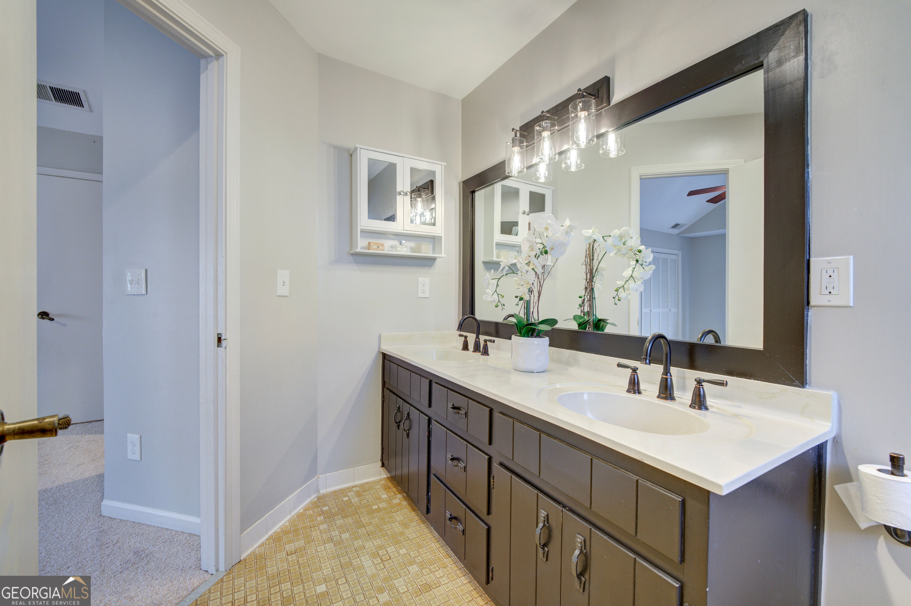 Chimney Springs - Residential