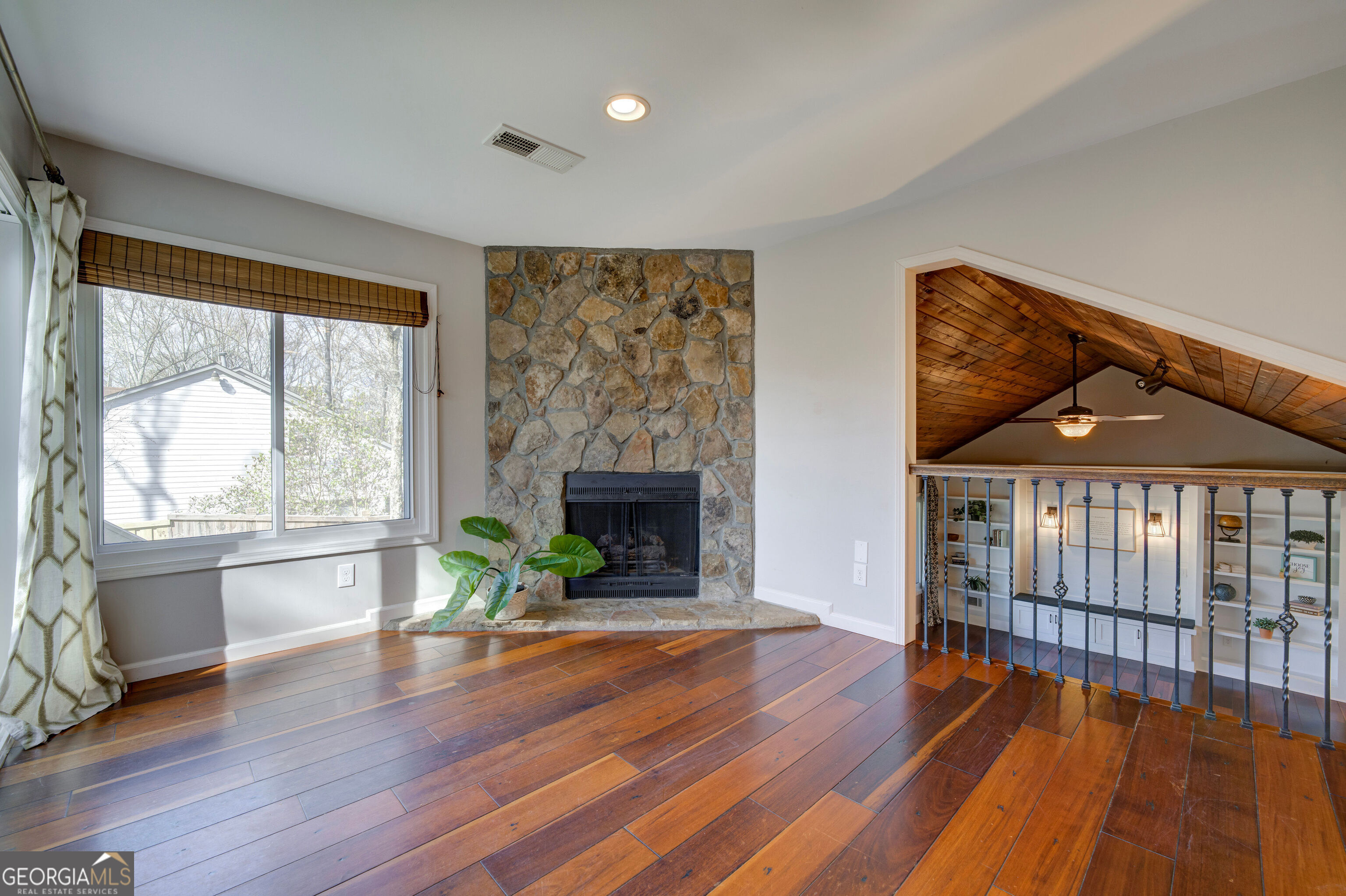 Chimney Springs - Residential