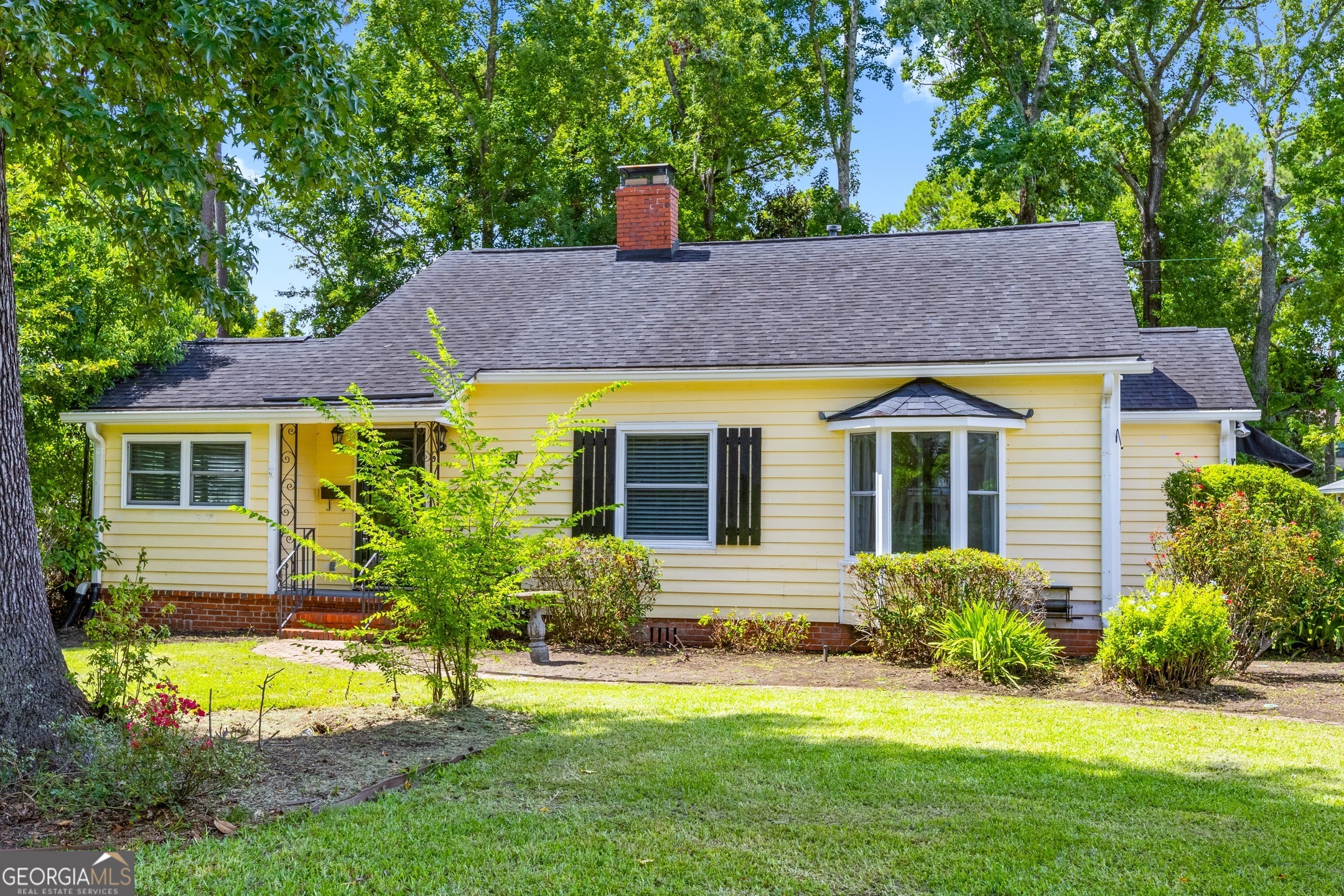 131 Columbus DR