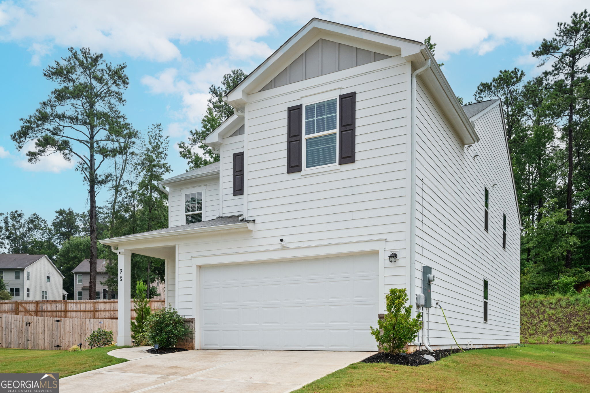 315 Grand Traverse WAY