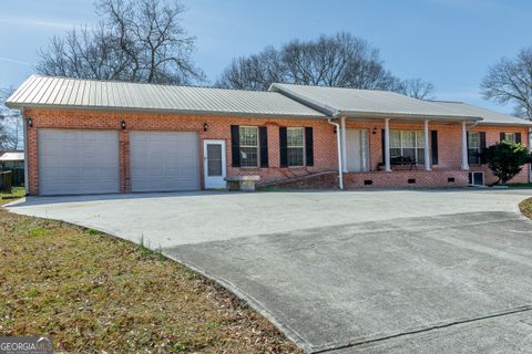 A home in Riverdale