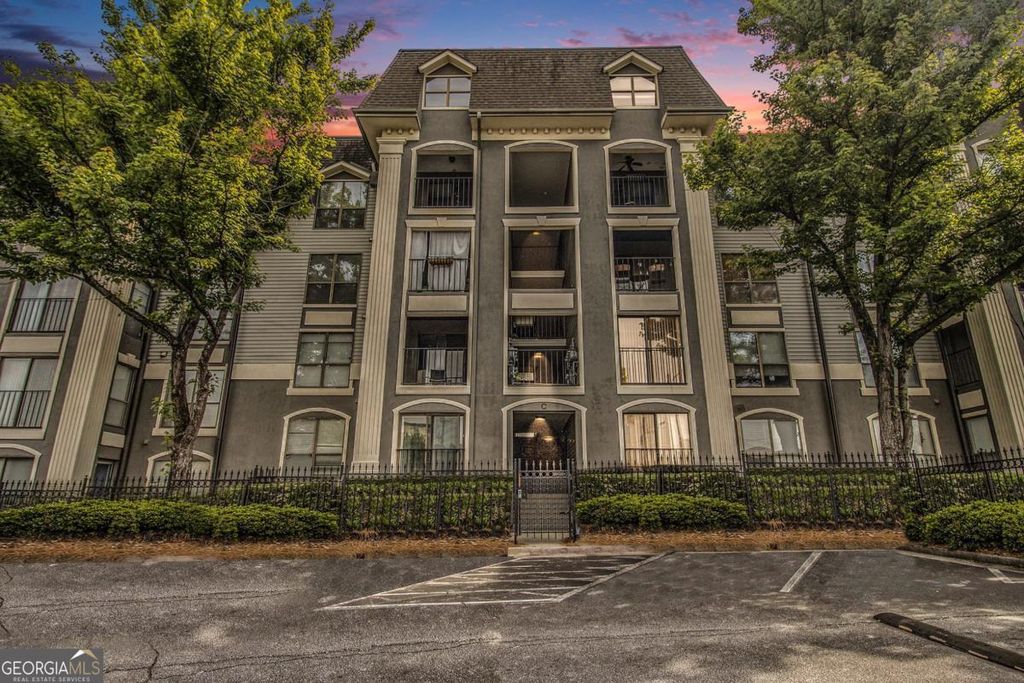 Photo of 2657 Lenox Road NE #38, Atlanta, GA 30324 (MLS # 10767079)