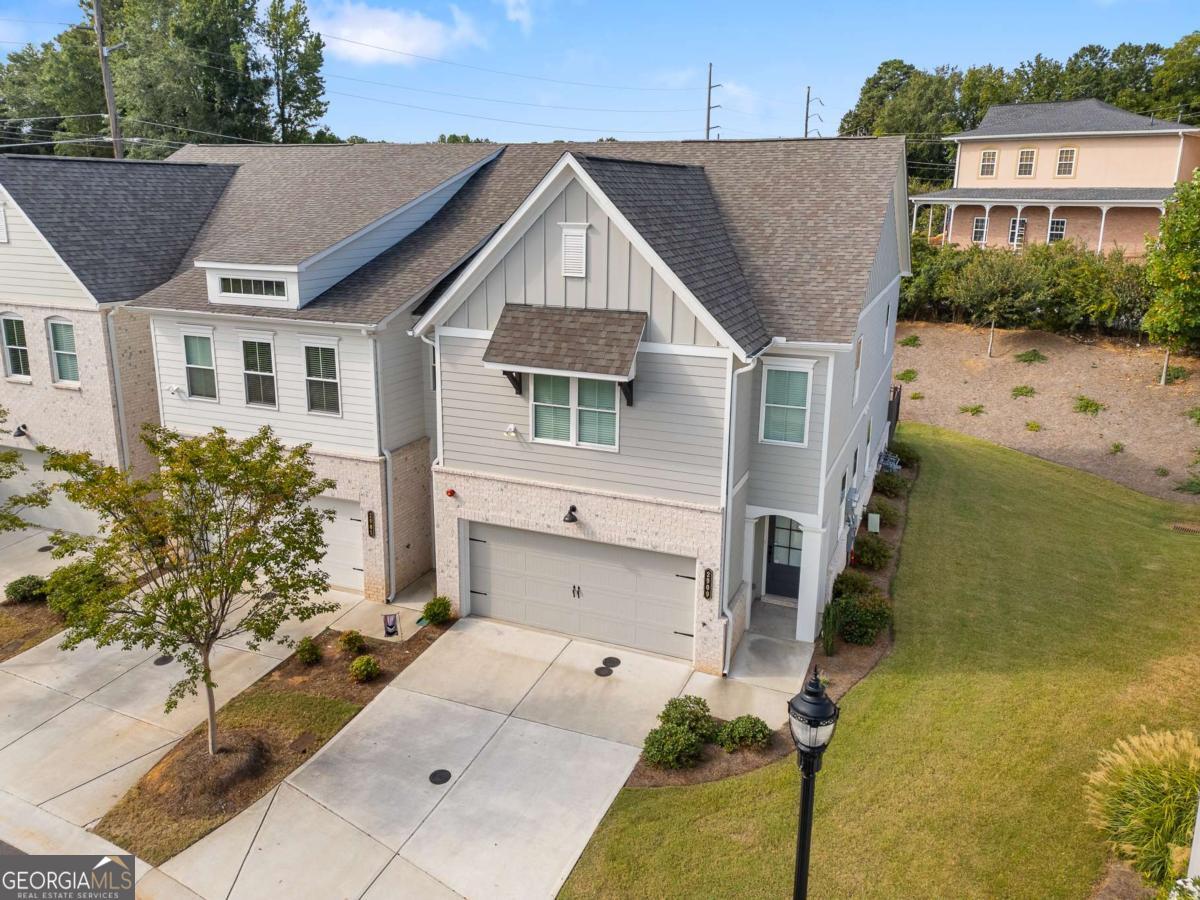 2909 Ferrington WAY
