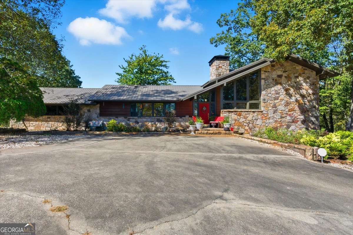 1509 High Point RD