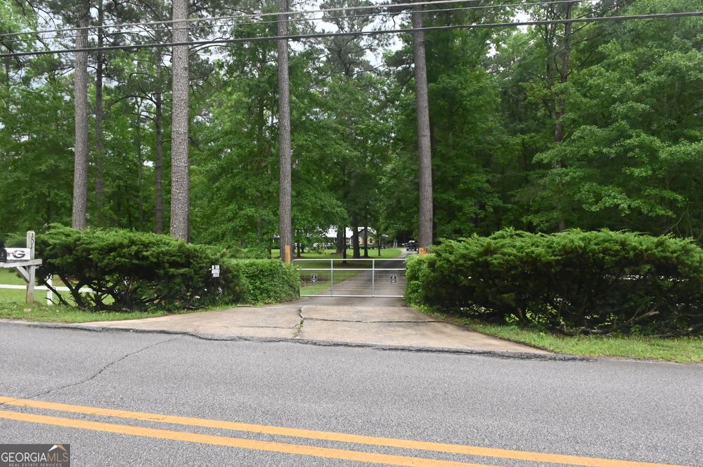 Photo of 101 Kingswood Drive, Macon, GA 31210 (MLS # 10775309)