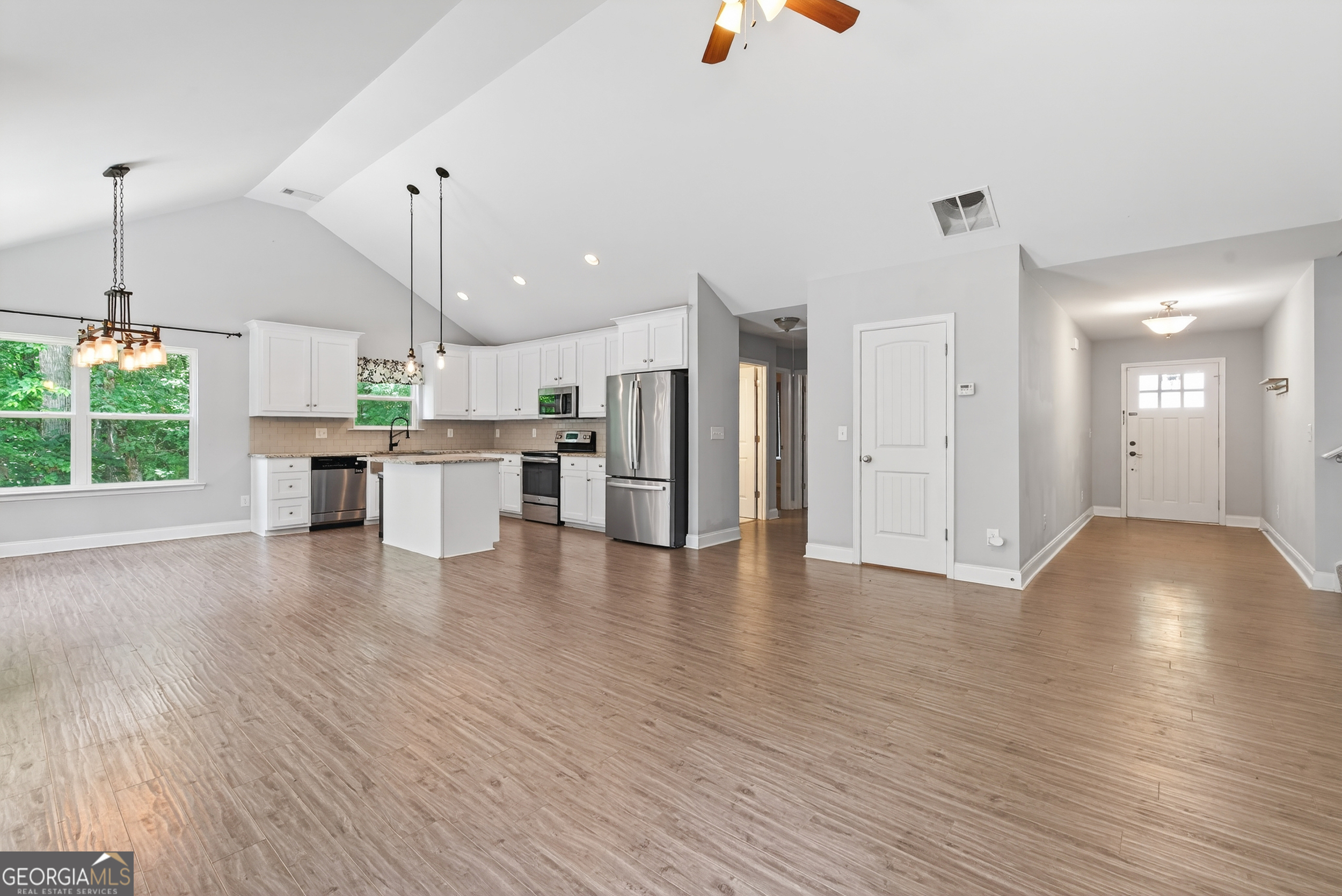 2565 Aaron CT