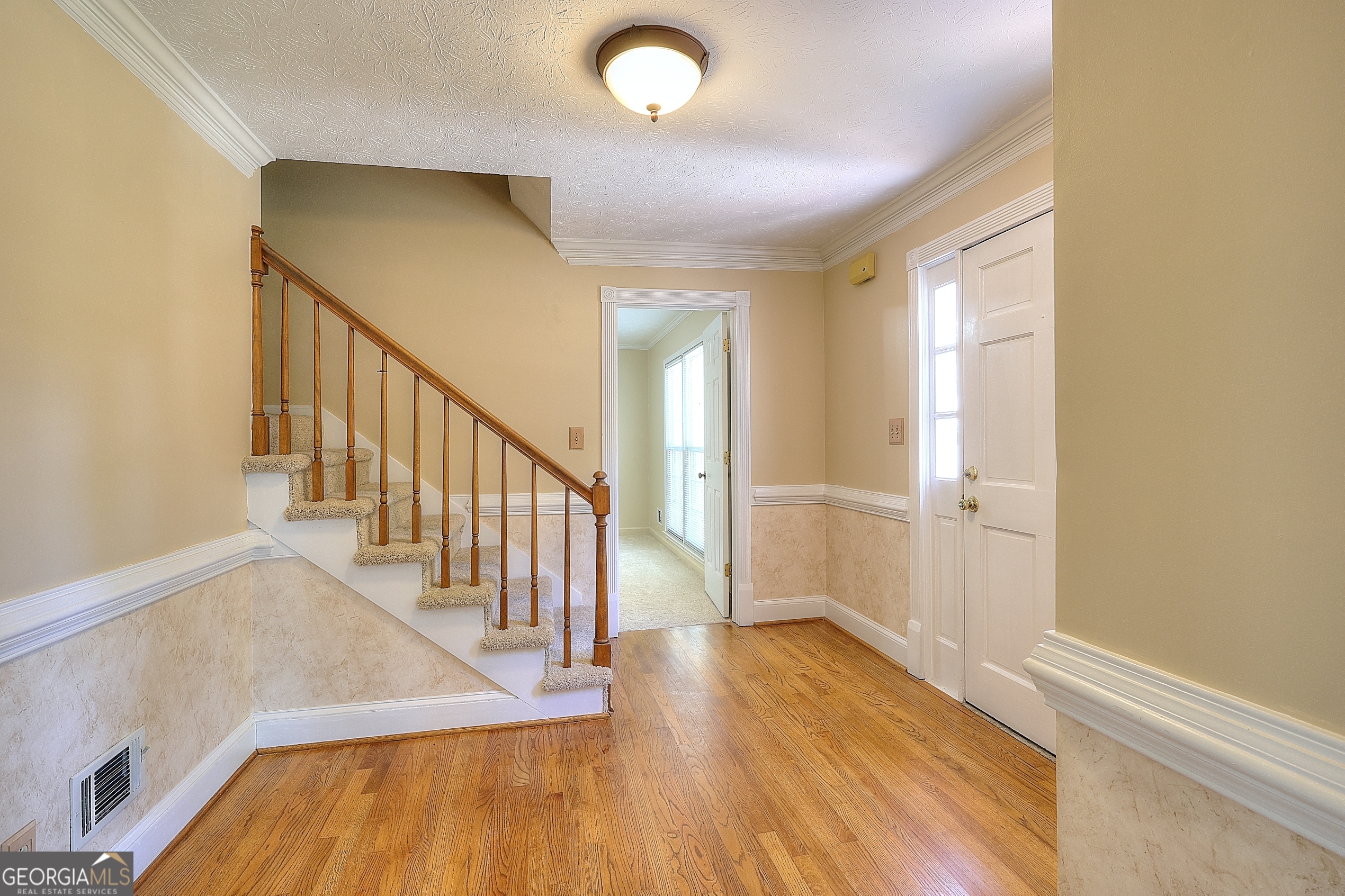 1151 Mary Lee LN