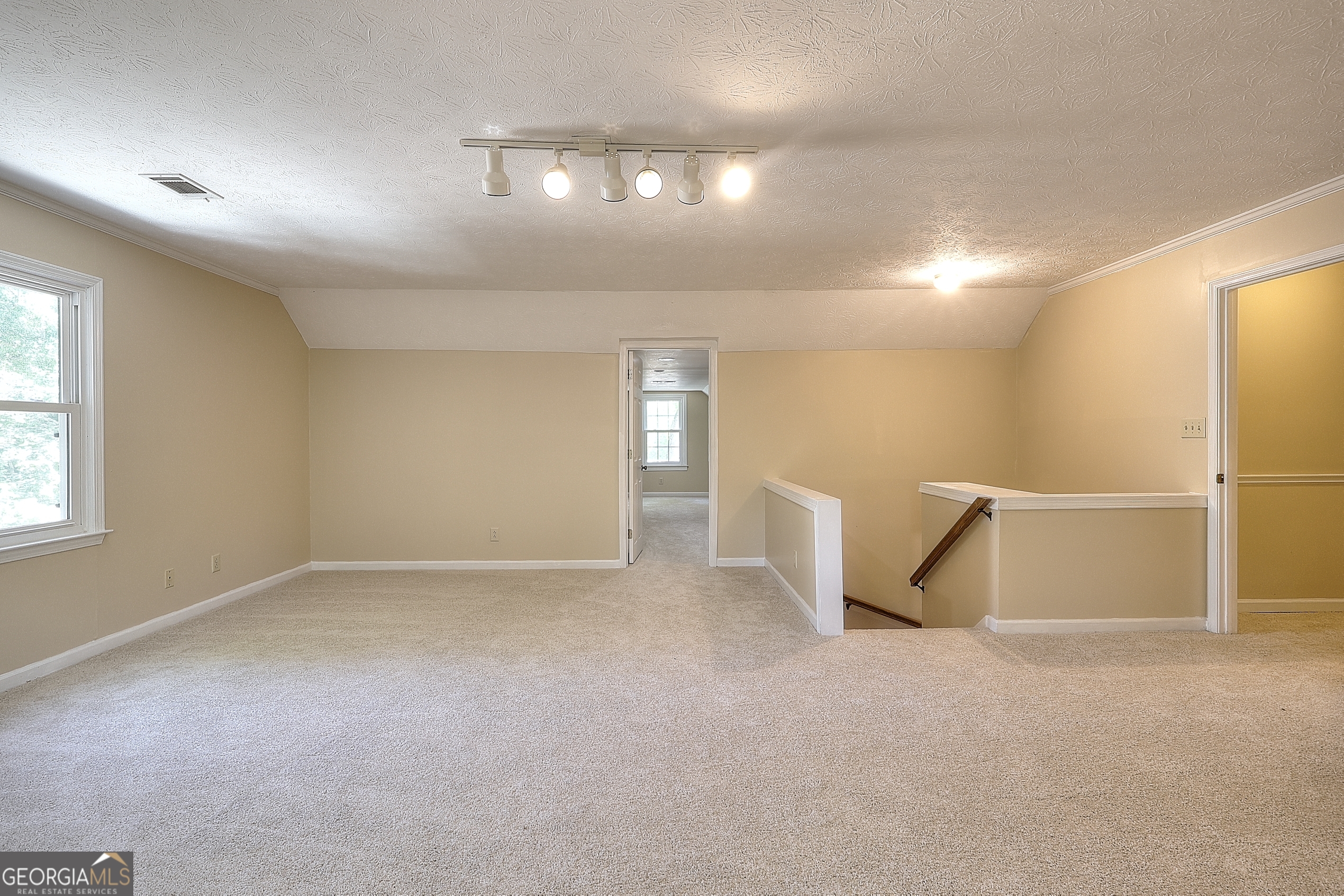 1151 Mary Lee LN