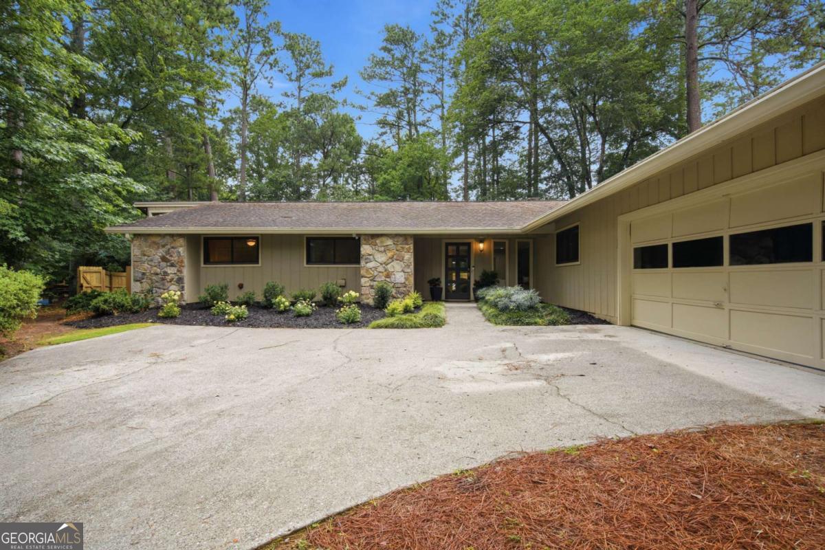 250 Rhine DR