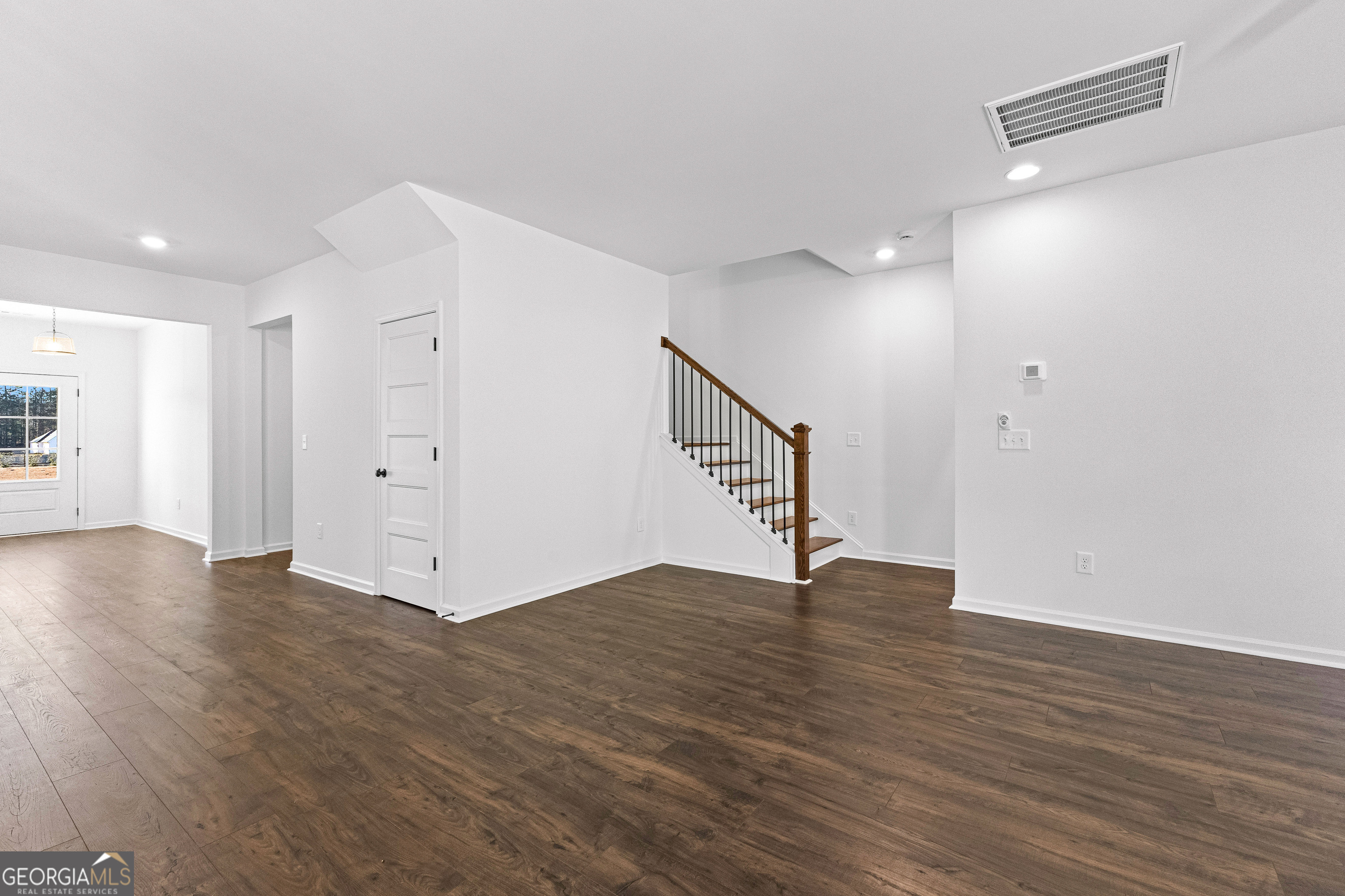 Senoia, Georgia 30276, United States, 4 Bedrooms Bedrooms, ,3 BathroomsBathrooms,Residential,Active,183812