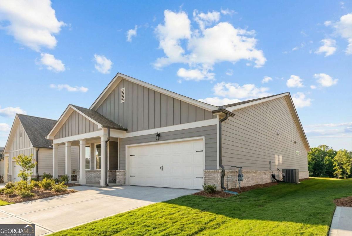 1692 Juniper Berry WAY