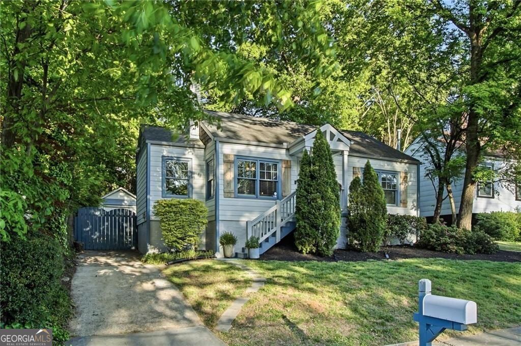 Photo of 1189 Atlantic Drive NW, Atlanta, GA 30318 (MLS # 10733740)