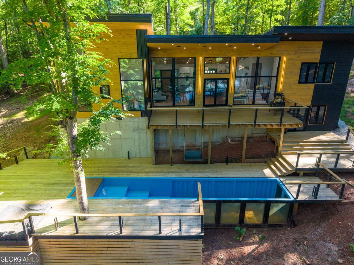 642 Susan Davis RD