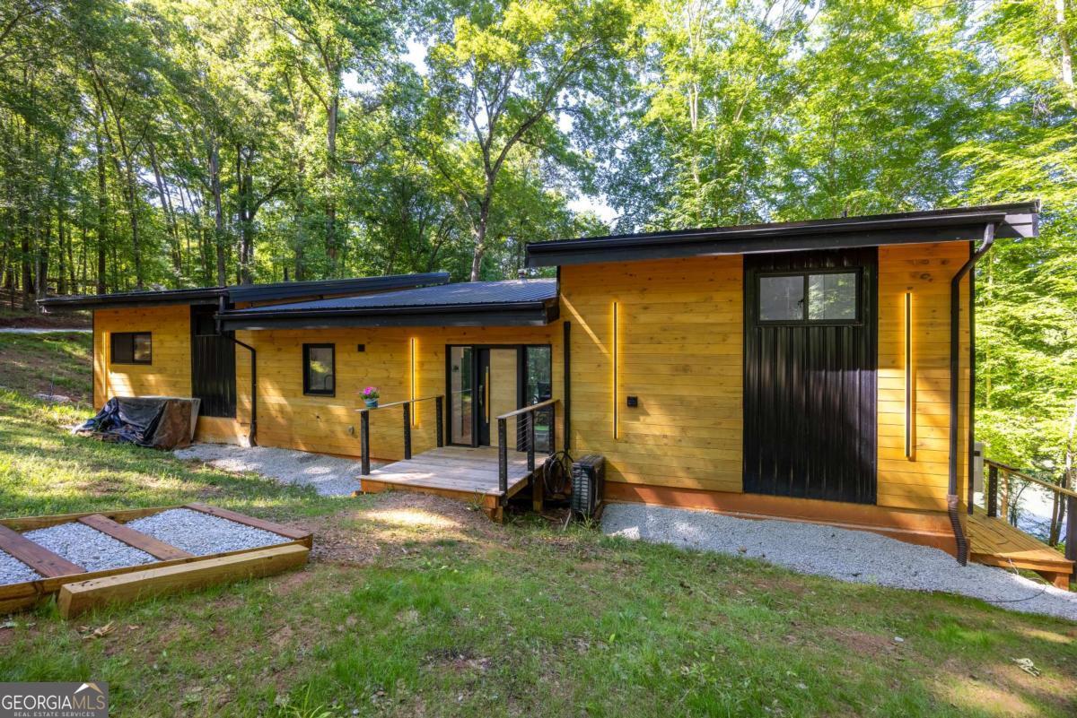 642 Susan Davis RD