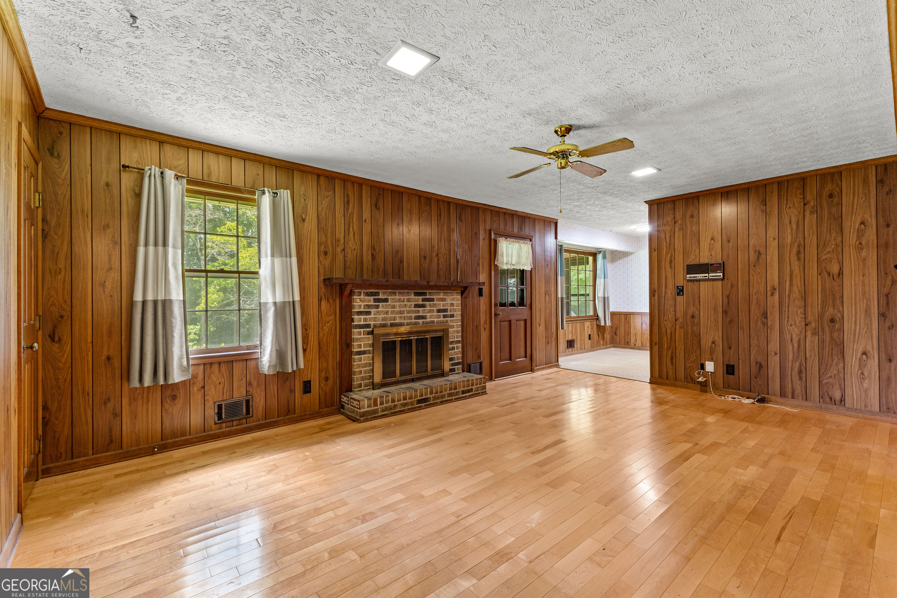 Fayetteville, Georgia 30215, United States, 3 Bedrooms Bedrooms, ,2 BathroomsBathrooms,Residential,Pending,159047