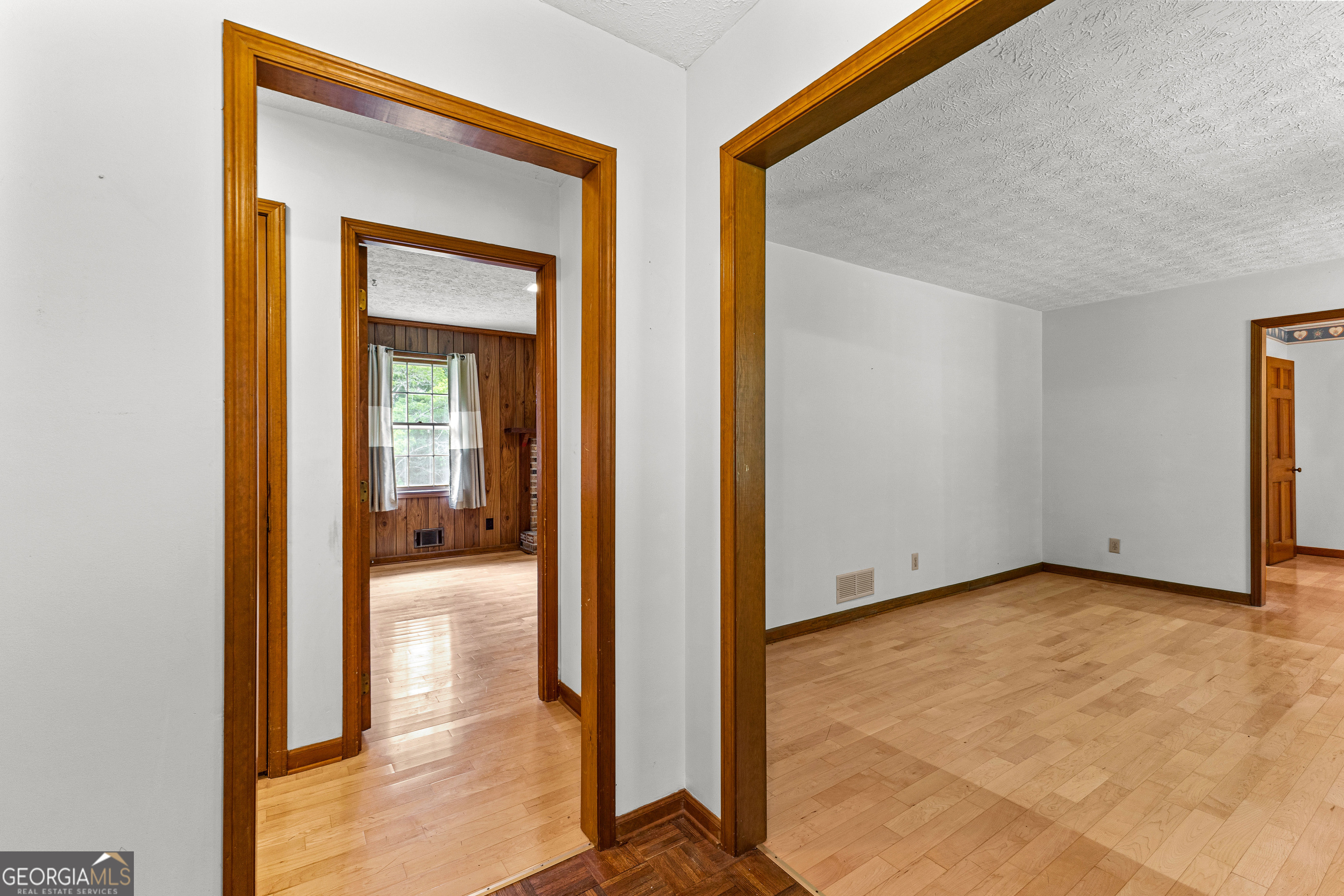 Fayetteville, Georgia 30215, United States, 3 Bedrooms Bedrooms, ,2 BathroomsBathrooms,Residential,Pending,159047