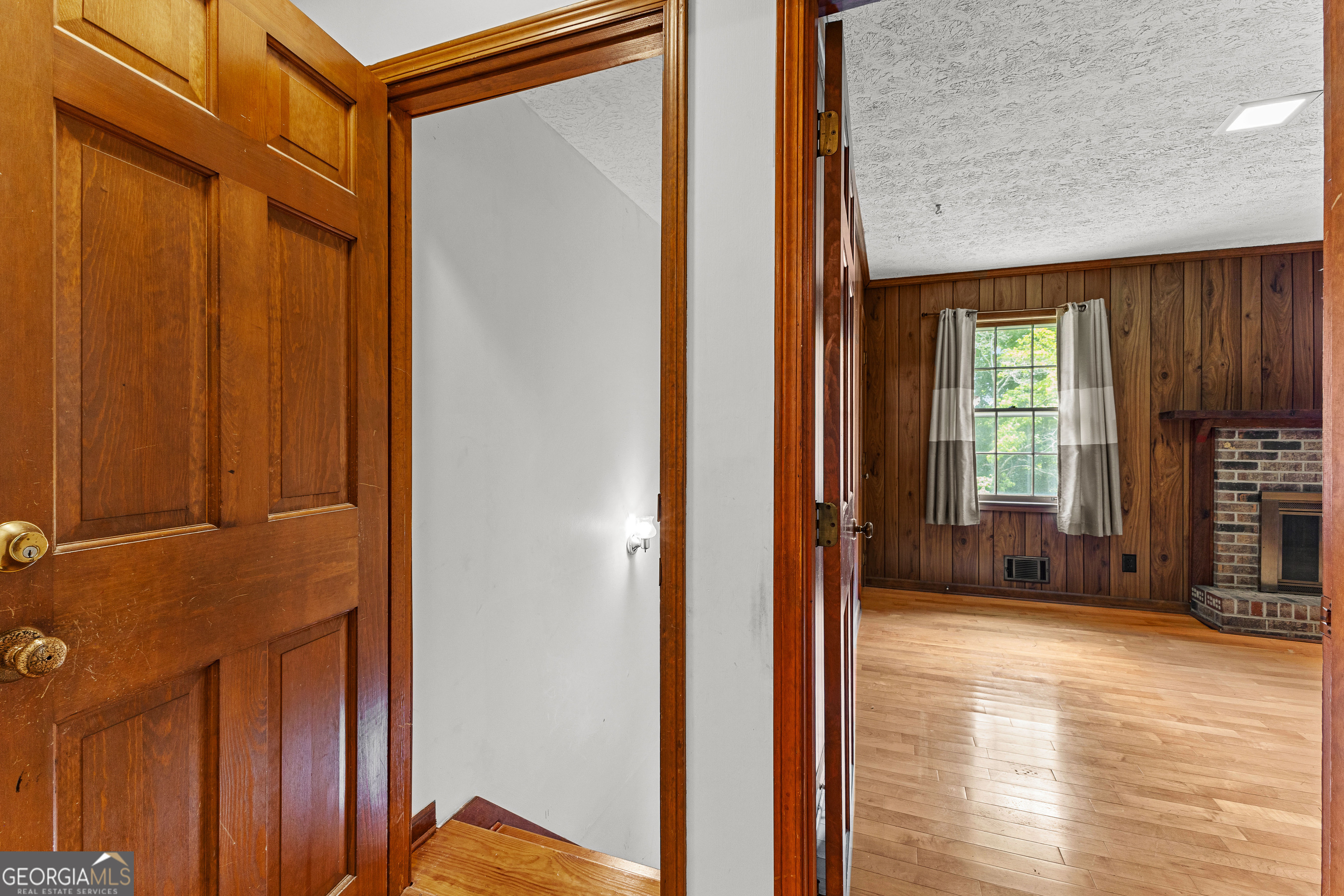 Fayetteville, Georgia 30215, United States, 3 Bedrooms Bedrooms, ,2 BathroomsBathrooms,Residential,Pending,159047