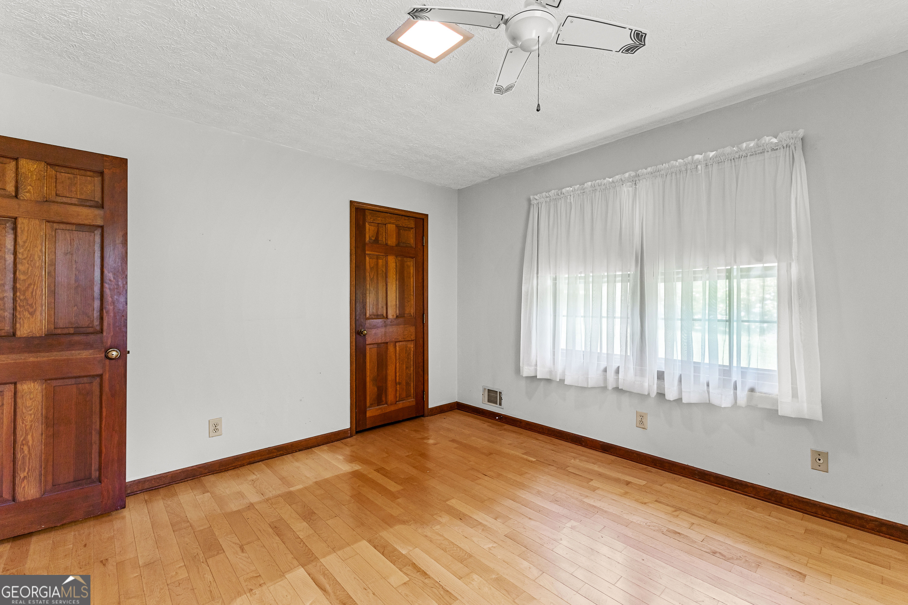 Fayetteville, Georgia 30215, United States, 3 Bedrooms Bedrooms, ,2 BathroomsBathrooms,Residential,Pending,159047