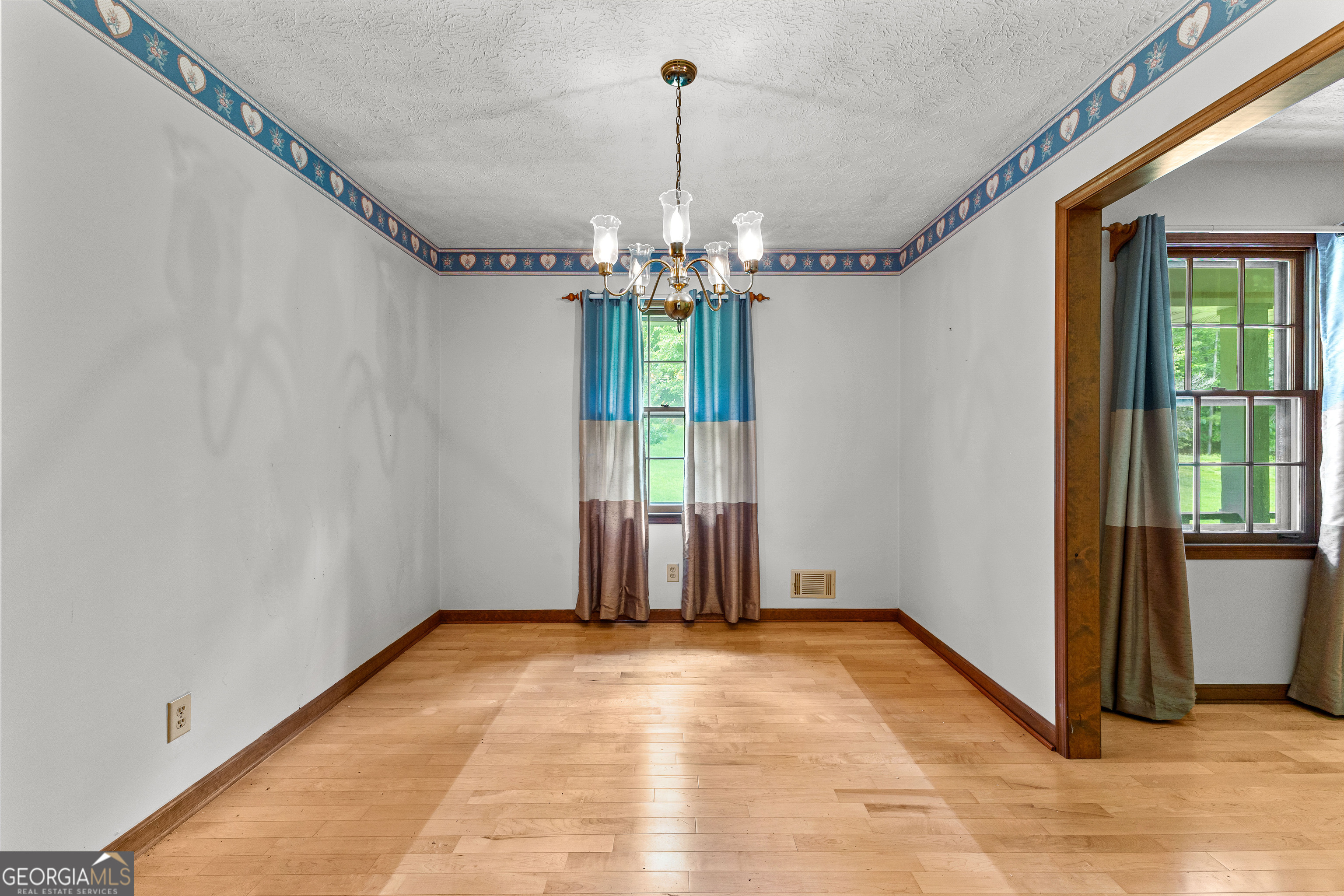 Fayetteville, Georgia 30215, United States, 3 Bedrooms Bedrooms, ,2 BathroomsBathrooms,Residential,Pending,159047